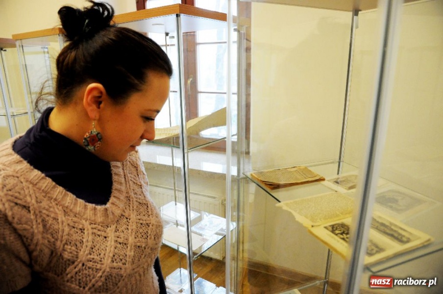 Zdjęcie w galerii na portalu naszraciborz.pl: Skarby ziemi raciborskiej na zamku wiadomości z regionu