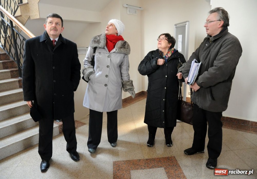 Zdjęcie w galerii na portalu naszraciborz.pl: Wizyta Śląskiego Konserwatora Zabytków wiadomości z regionu