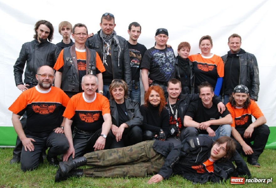 Zdjęcie w galerii na portalu naszraciborz.pl: Chopperem przez zaspy wiadomości z regionu