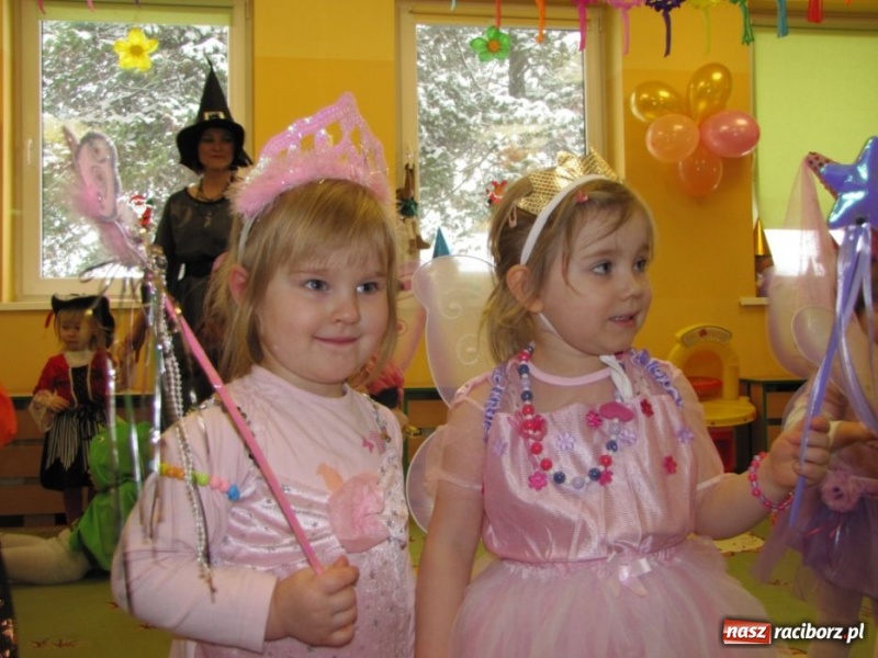 Zdjęcie w galerii na portalu naszraciborz.pl: Bal przebierańców w raciborskim żłobku wiadomości z regionu