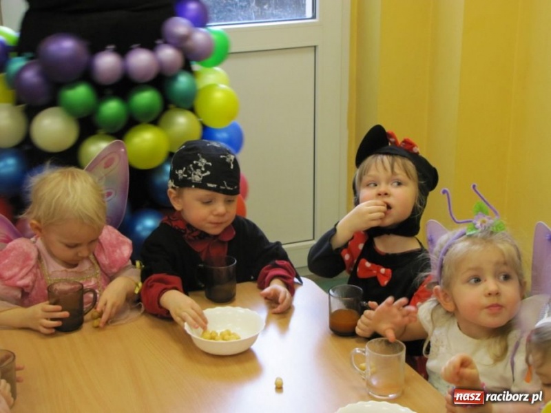 Zdjęcie w galerii na portalu naszraciborz.pl: Bal przebierańców w raciborskim żłobku wiadomości z regionu