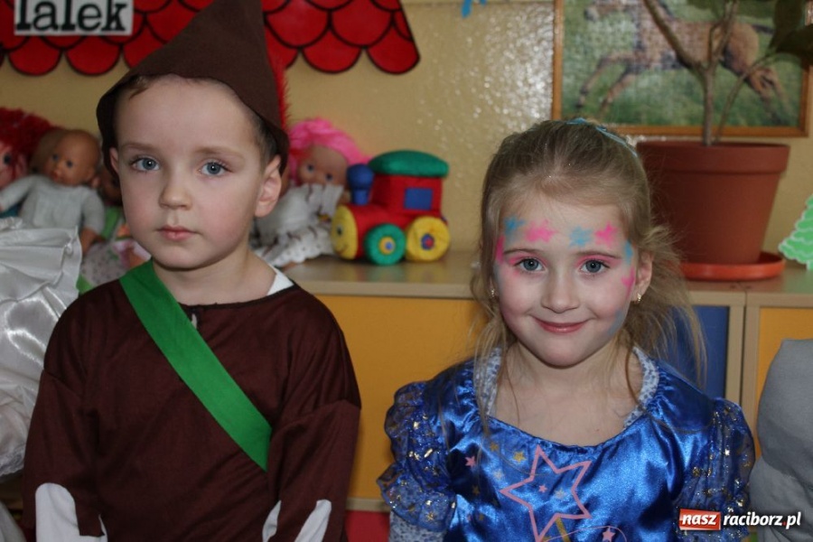 Zdjęcie w galerii na portalu naszraciborz.pl: Kolorowy bal w Krzanowicach wiadomości z regionu