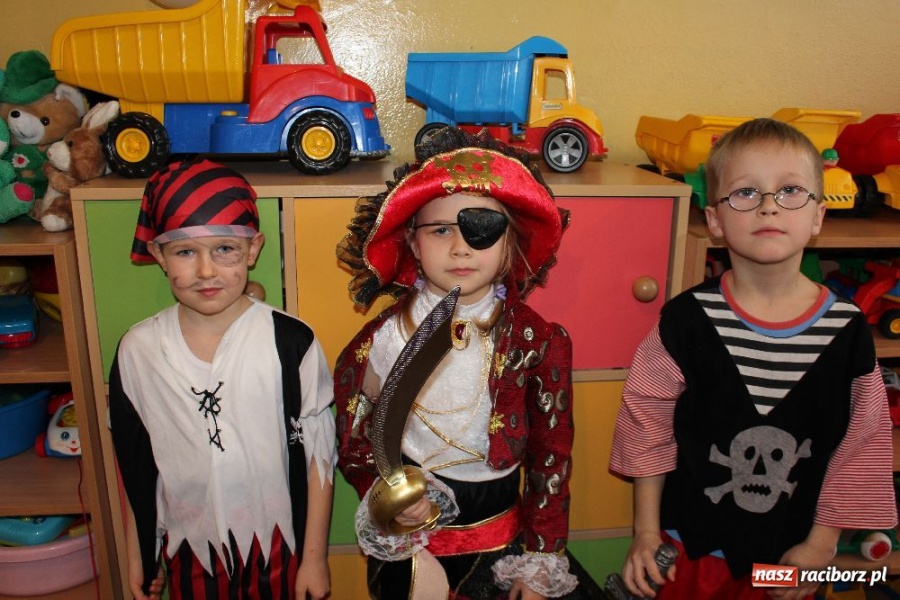 Zdjęcie w galerii na portalu naszraciborz.pl: Kolorowy bal w Krzanowicach wiadomości z regionu