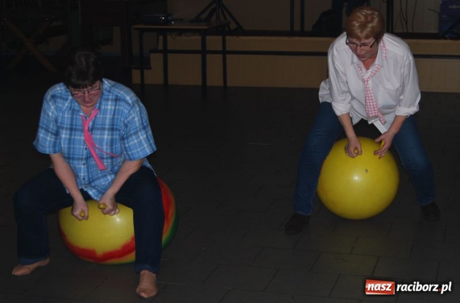 Zdjęcie w galerii na portalu naszraciborz.pl: Co powie tata na widok krawata? wiadomości z regionu