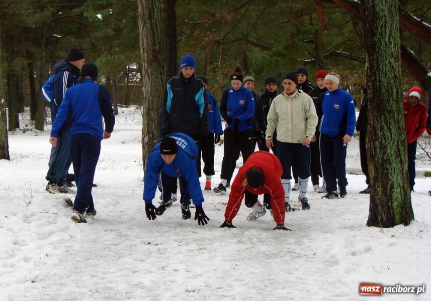 Zdjęcie w galerii na portalu naszraciborz.pl: Unitki szlifują formę nad Bałtykiem wiadomości z regionu