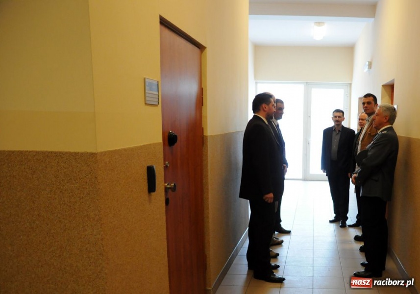 Zdjęcie w galerii na portalu naszraciborz.pl: Zabrakło sprawcy tej przeprowadzki wiadomości z regionu