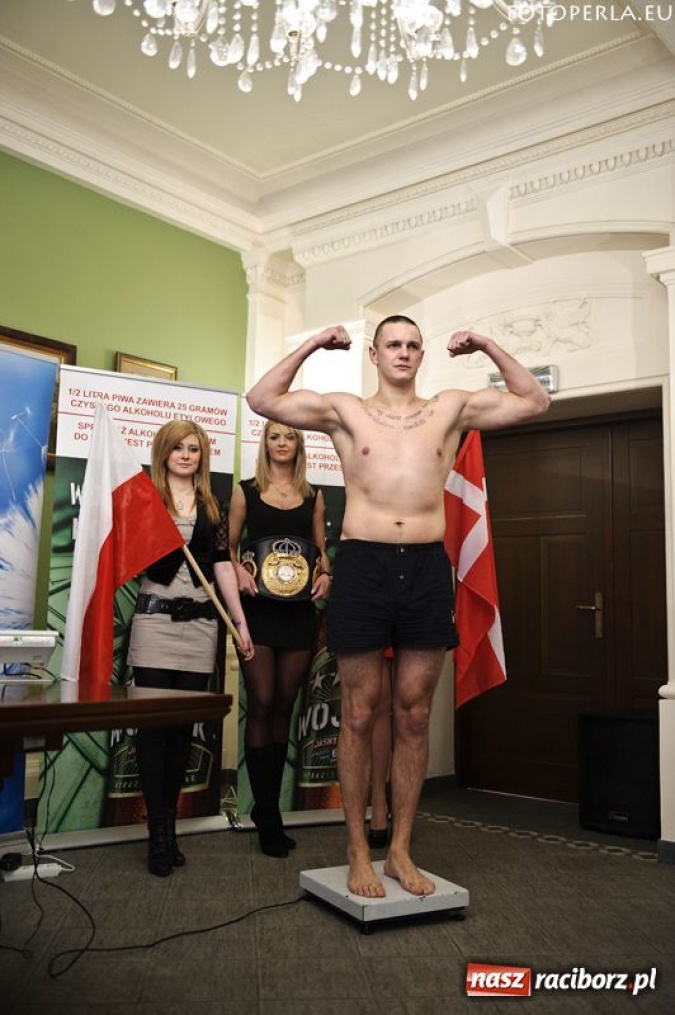 Zdjęcie w galerii na portalu naszraciborz.pl: Dziś ważenie. Jutro Wojak Boxing Night wiadomości z regionu