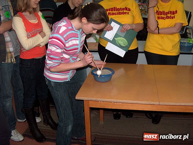 Zdjęcie w galerii na portalu naszraciborz.pl: Między nami archeologami wiadomości z regionu