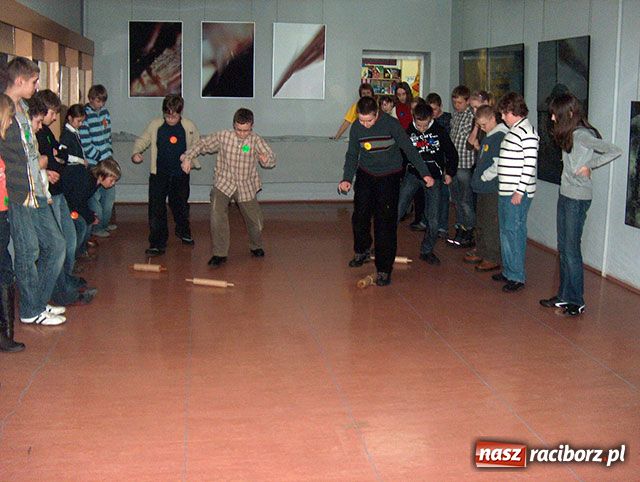 Zdjęcie w galerii na portalu naszraciborz.pl: Między nami archeologami wiadomości z regionu