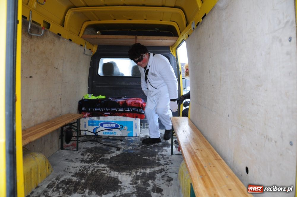 Zdjęcie w galerii na portalu naszraciborz.pl: Miś żegna się już z karnawałem wiadomości z regionu