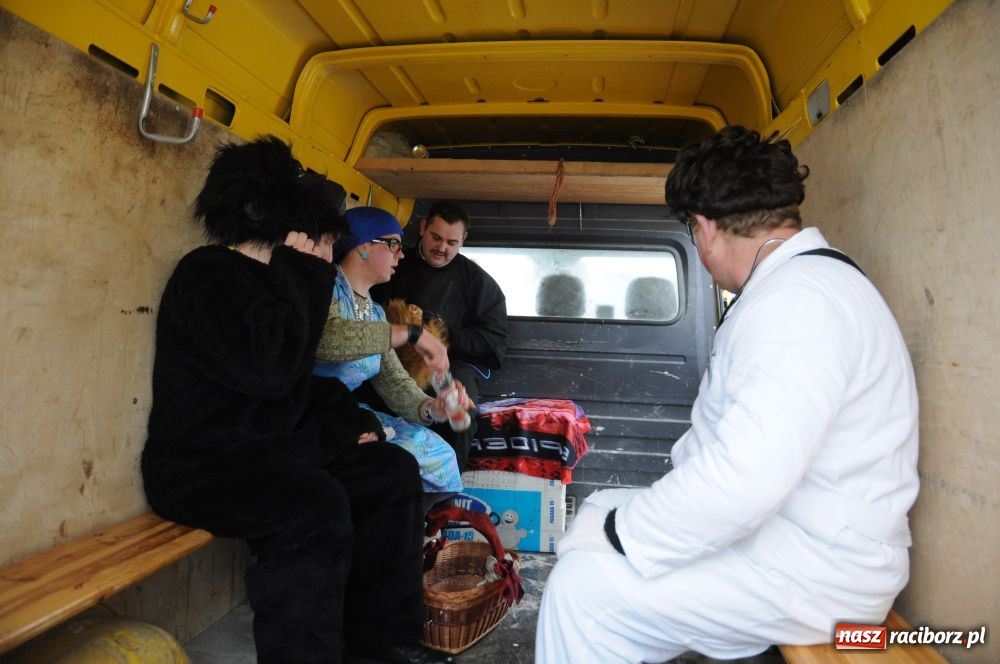 Zdjęcie w galerii na portalu naszraciborz.pl: Miś żegna się już z karnawałem wiadomości z regionu