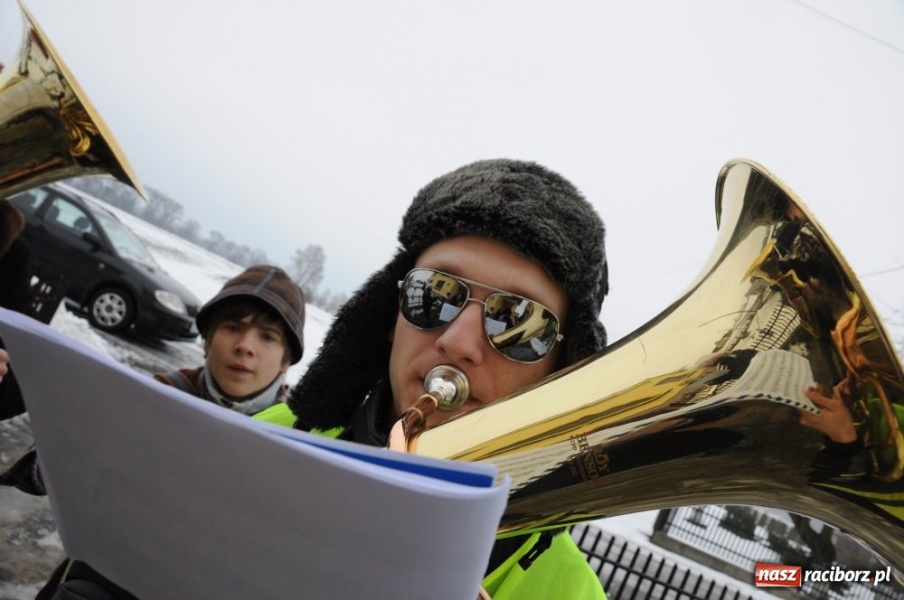 Zdjęcie w galerii na portalu naszraciborz.pl: Miś żegna się już z karnawałem wiadomości z regionu