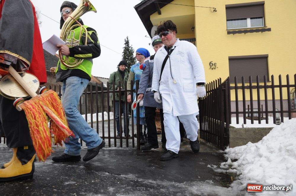 Zdjęcie w galerii na portalu naszraciborz.pl: Miś żegna się już z karnawałem wiadomości z regionu