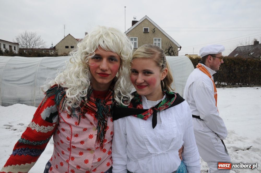 Zdjęcie w galerii na portalu naszraciborz.pl: W Samborowicach ostatki z misiem wiadomości z regionu