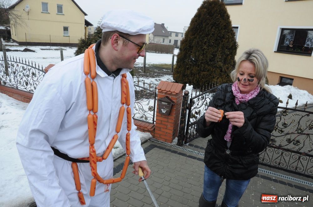 Zdjęcie w galerii na portalu naszraciborz.pl: W Samborowicach ostatki z misiem wiadomości z regionu