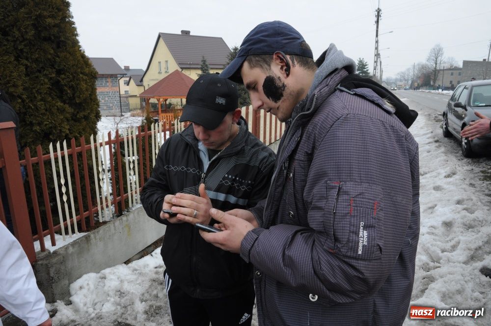 Zdjęcie w galerii na portalu naszraciborz.pl: W Samborowicach ostatki z misiem wiadomości z regionu