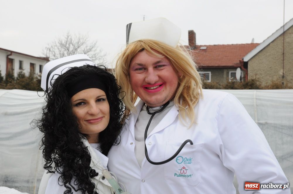 Zdjęcie w galerii na portalu naszraciborz.pl: W Samborowicach ostatki z misiem wiadomości z regionu