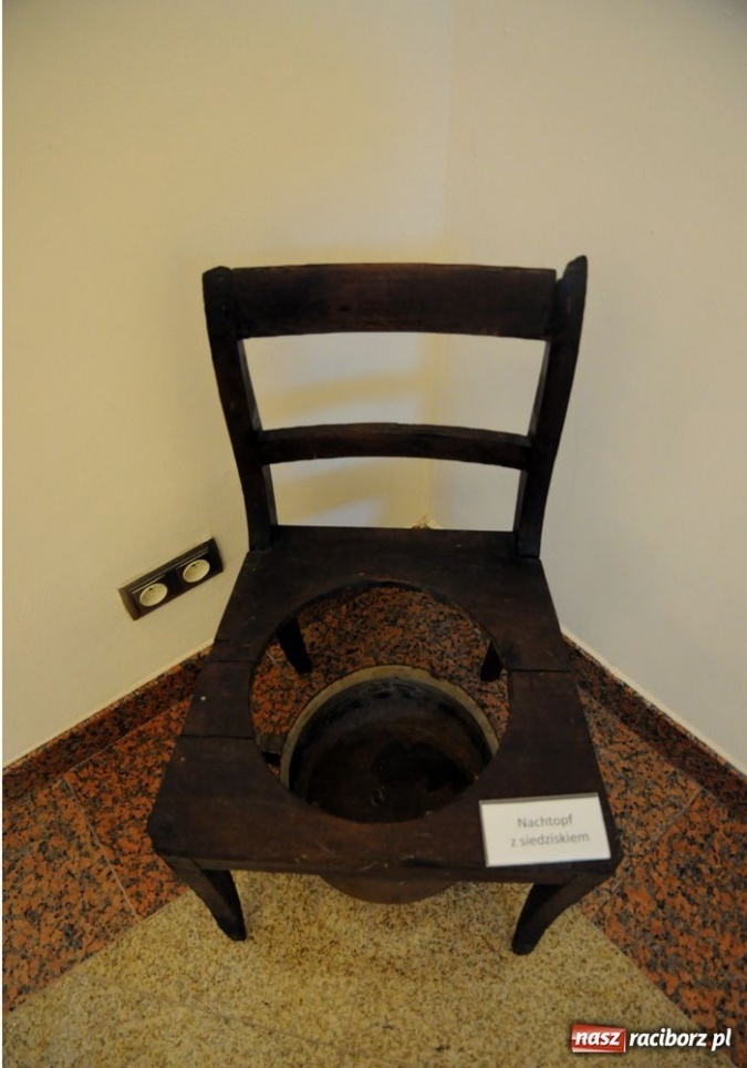 Zdjęcie w galerii na portalu naszraciborz.pl: Świat kobiety. Nowa wystawa na zamku wiadomości z regionu