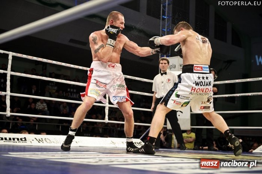 Zdjęcie w galerii na portalu naszraciborz.pl: Wojak Boxing Night w Raciborzu - relacja wiadomości z regionu