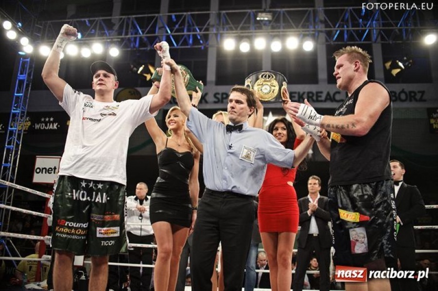 Zdjęcie w galerii na portalu naszraciborz.pl: Wojak Boxing Night w Raciborzu - relacja wiadomości z regionu