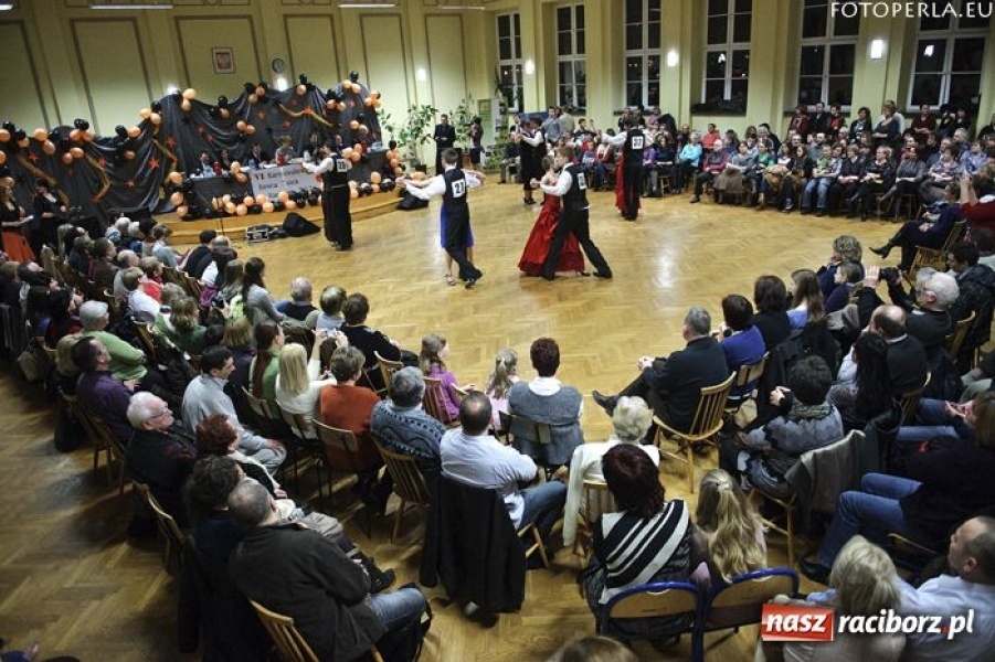 Zdjęcie w galerii na portalu naszraciborz.pl: Karnawałowa Rewia Tańca w Ekonomiku wiadomości z regionu