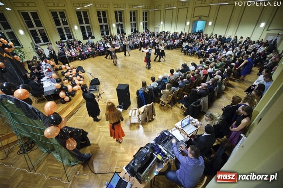 Zdjęcie w galerii na portalu naszraciborz.pl: Karnawałowa Rewia Tańca w Ekonomiku wiadomości z regionu