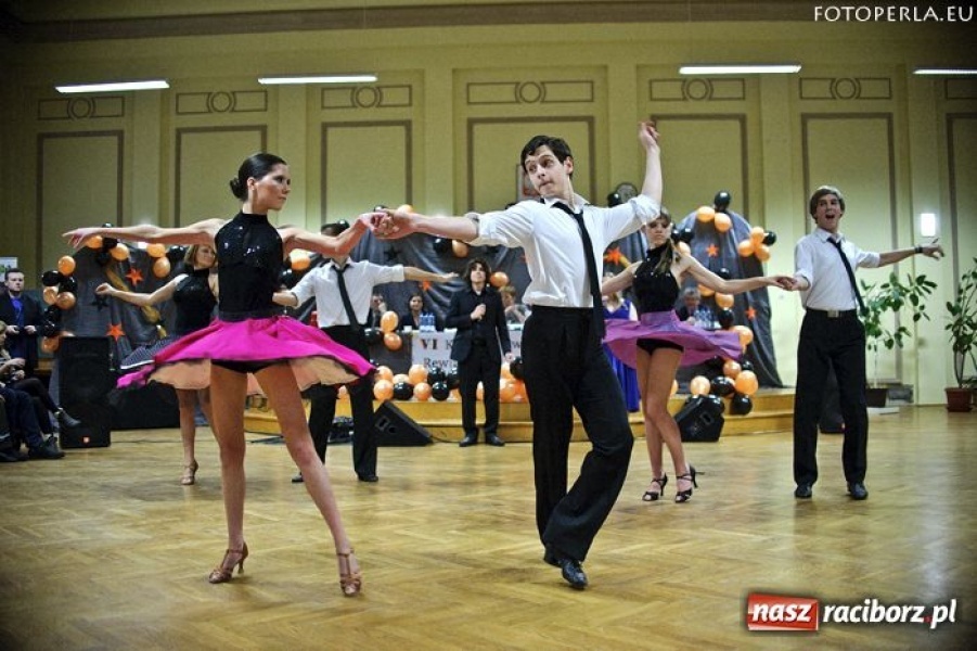 Zdjęcie w galerii na portalu naszraciborz.pl: Karnawałowa Rewia Tańca w Ekonomiku wiadomości z regionu