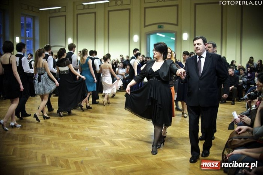 Zdjęcie w galerii na portalu naszraciborz.pl: Karnawałowa Rewia Tańca w Ekonomiku wiadomości z regionu