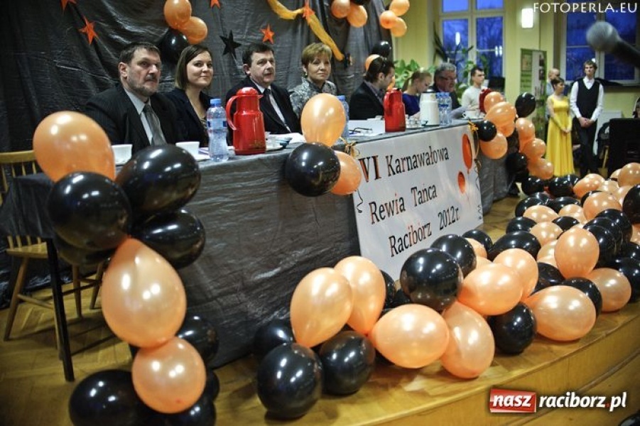 Zdjęcie w galerii na portalu naszraciborz.pl: Karnawałowa Rewia Tańca w Ekonomiku wiadomości z regionu