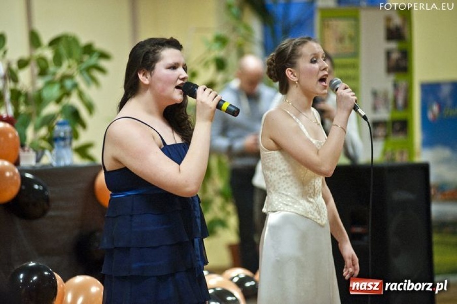 Zdjęcie w galerii na portalu naszraciborz.pl: Karnawałowa Rewia Tańca w Ekonomiku wiadomości z regionu