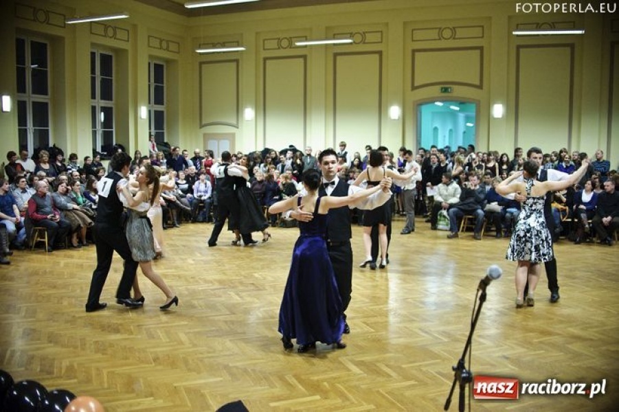 Zdjęcie w galerii na portalu naszraciborz.pl: Karnawałowa Rewia Tańca w Ekonomiku wiadomości z regionu