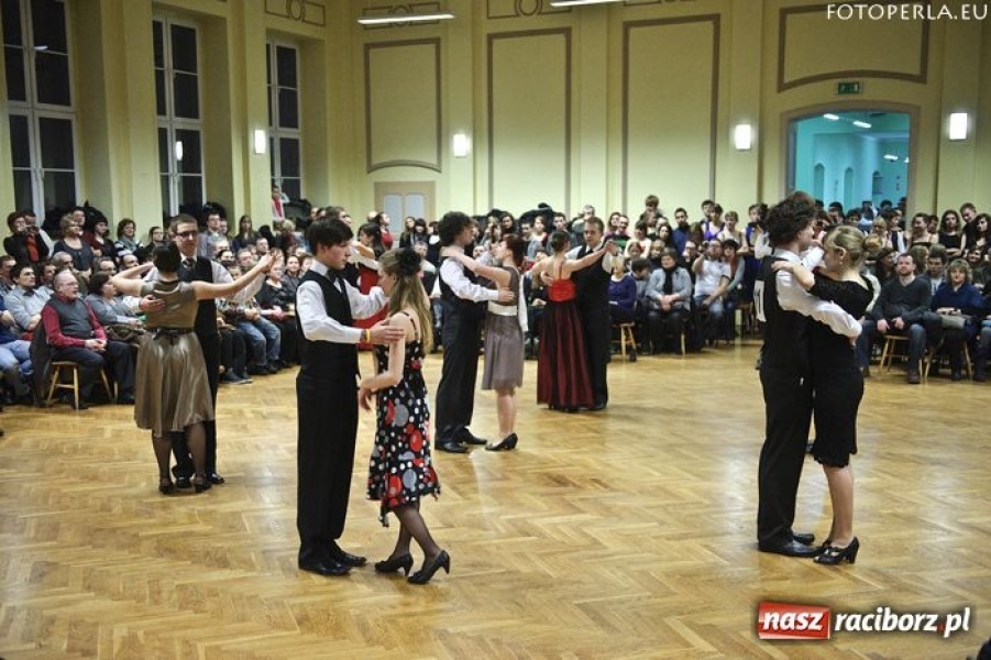 Zdjęcie w galerii na portalu naszraciborz.pl: Karnawałowa Rewia Tańca w Ekonomiku wiadomości z regionu