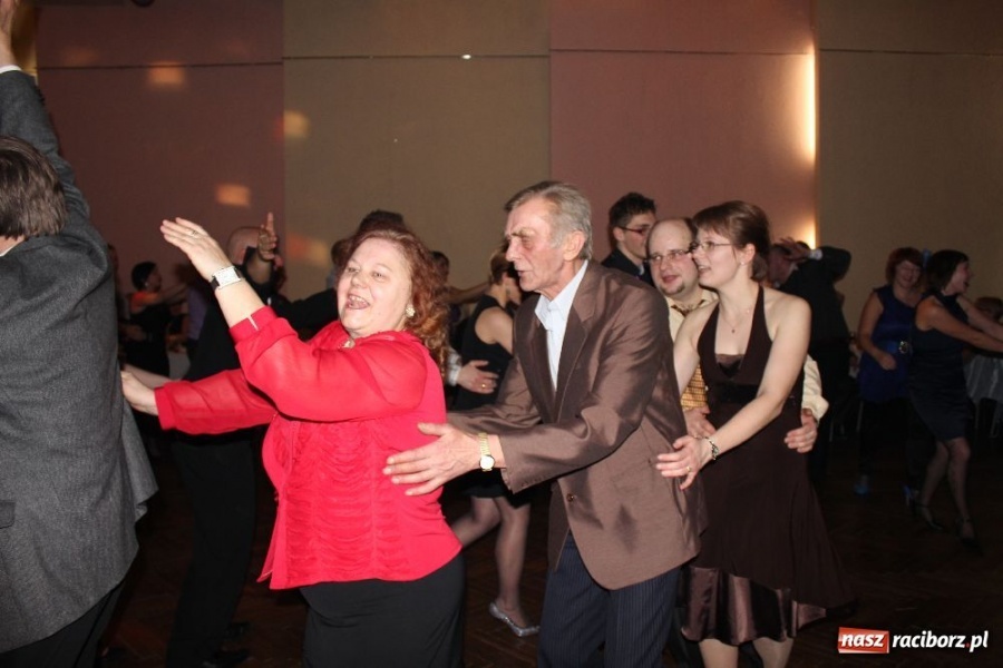 Zdjęcie w galerii na portalu naszraciborz.pl: Koniec zabawy. Bas pogrzebany wiadomości z regionu