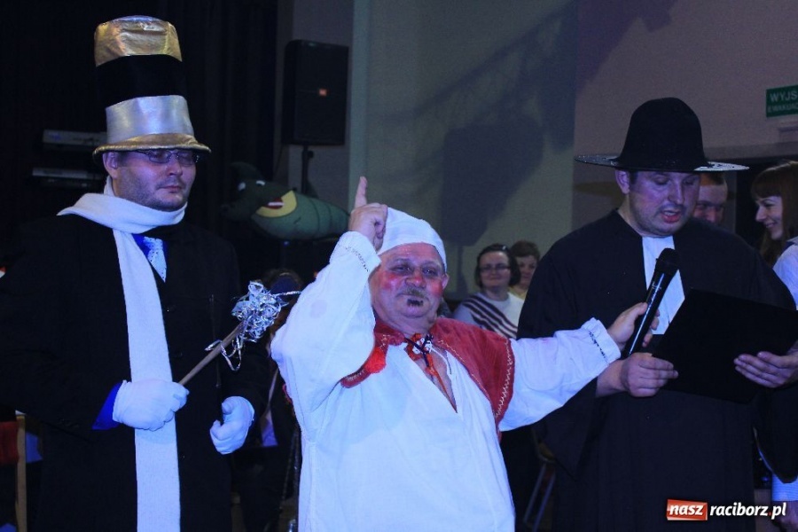 Zdjęcie w galerii na portalu naszraciborz.pl: Koniec zabawy. Bas pogrzebany wiadomości z regionu