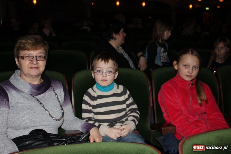 Zdjęcie w galerii na portalu naszraciborz.pl: Calineczka na deskach RCK-u wiadomości z regionu