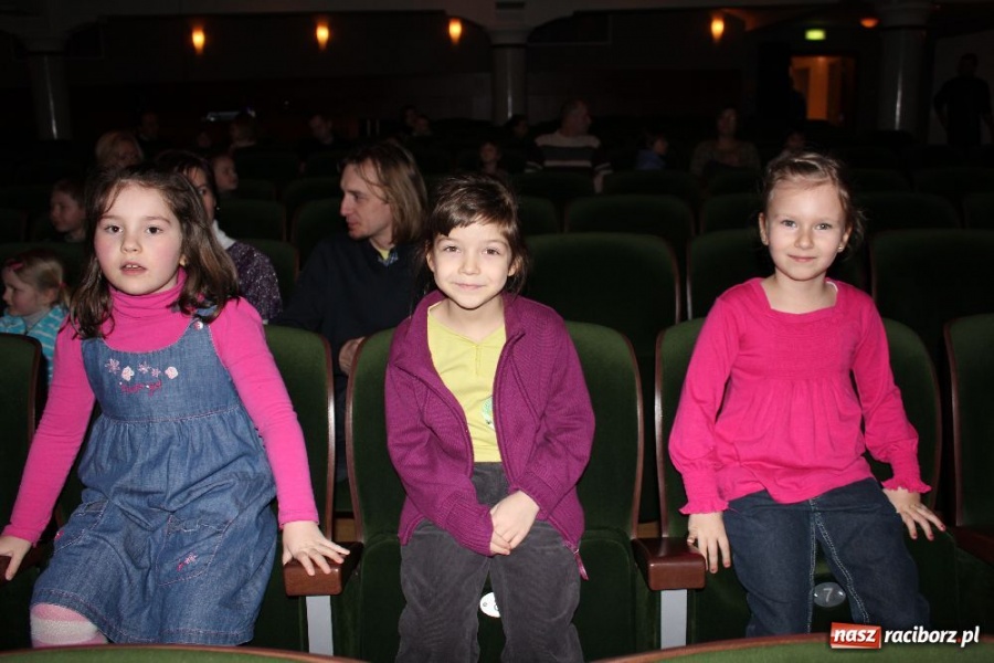 Zdjęcie w galerii na portalu naszraciborz.pl: Calineczka na deskach RCK-u wiadomości z regionu