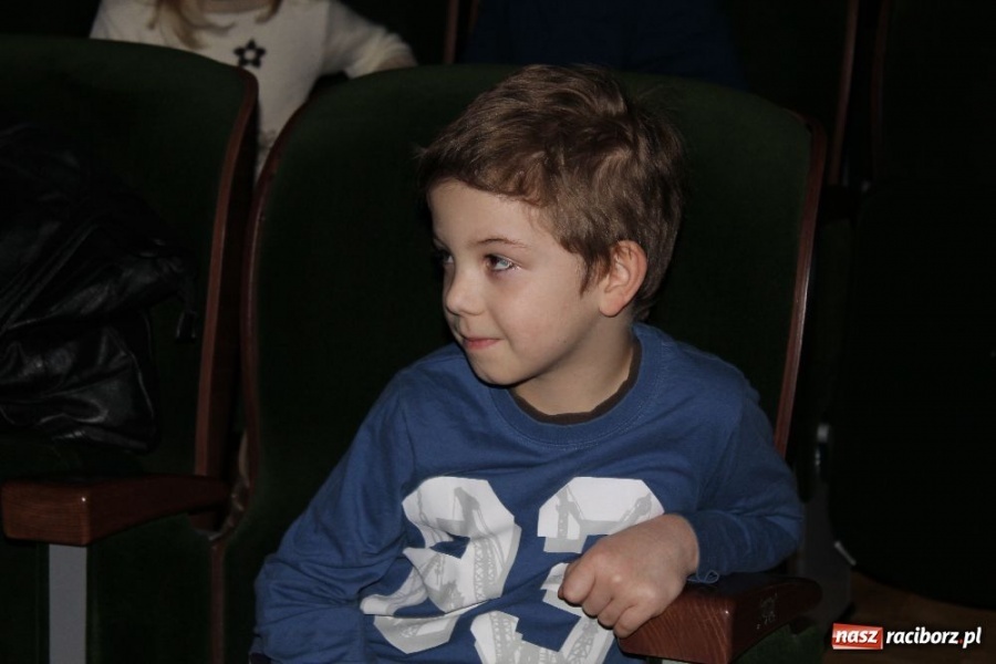 Zdjęcie w galerii na portalu naszraciborz.pl: Calineczka na deskach RCK-u wiadomości z regionu