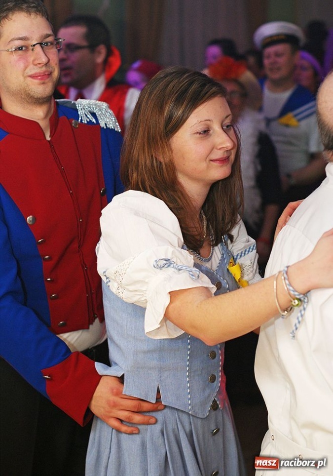 Zdjęcie w galerii na portalu naszraciborz.pl: Bal ostatkowy w DFK w Nędzy wiadomości z regionu