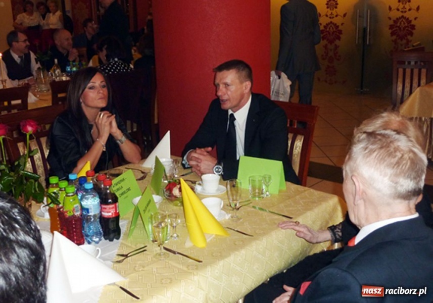 Zdjęcie w galerii na portalu naszraciborz.pl: Bal sportowców i nauczycieli wiadomości z regionu