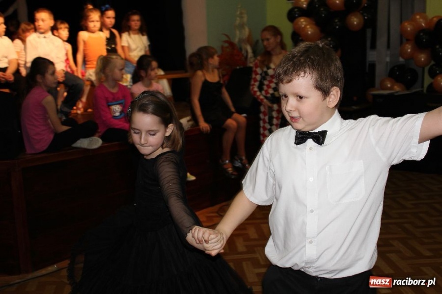 Zdjęcie w galerii na portalu naszraciborz.pl: Dziecięce pokazy tańca w MDK-u wiadomości z regionu