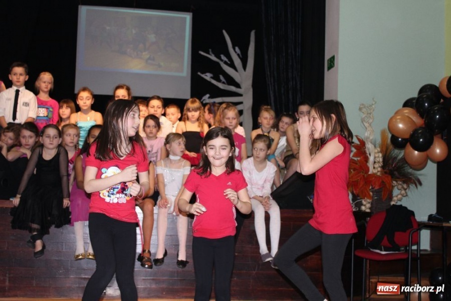 Zdjęcie w galerii na portalu naszraciborz.pl: Dziecięce pokazy tańca w MDK-u wiadomości z regionu