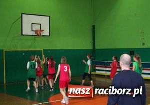 Zdjęcie w galerii na portalu naszraciborz.pl: G 5 nie oddaje pucharu wiadomości z regionu