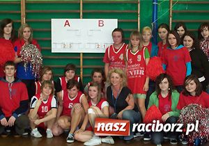 Zdjęcie w galerii na portalu naszraciborz.pl: G 5 nie oddaje pucharu wiadomości z regionu