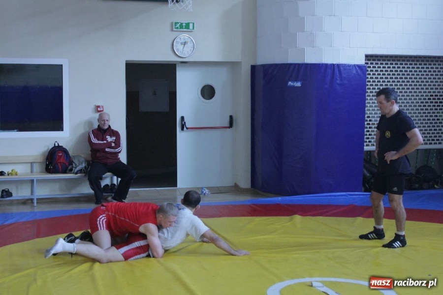 Zdjęcie w galerii na portalu naszraciborz.pl: Kadra seniorów trenuje na Unii wiadomości z regionu