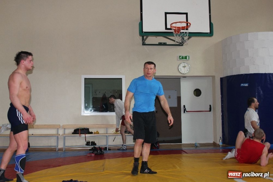 Zdjęcie w galerii na portalu naszraciborz.pl: Kadra seniorów trenuje na Unii wiadomości z regionu
