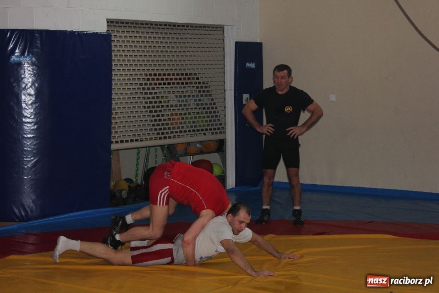 Zdjęcie w galerii na portalu naszraciborz.pl: Kadra seniorów trenuje na Unii wiadomości z regionu