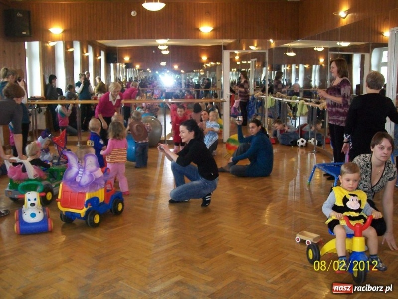 Zdjęcie w galerii na portalu naszraciborz.pl: Fikusiowy karnawał dobiega końca wiadomości z regionu