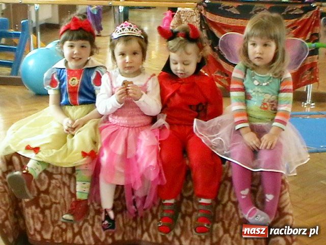 Zdjęcie w galerii na portalu naszraciborz.pl: Fikusiowy karnawał dobiega końca wiadomości z regionu