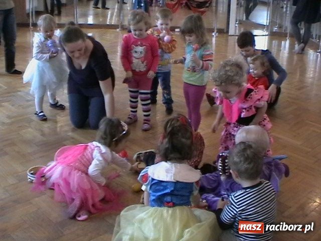 Zdjęcie w galerii na portalu naszraciborz.pl: Fikusiowy karnawał dobiega końca wiadomości z regionu