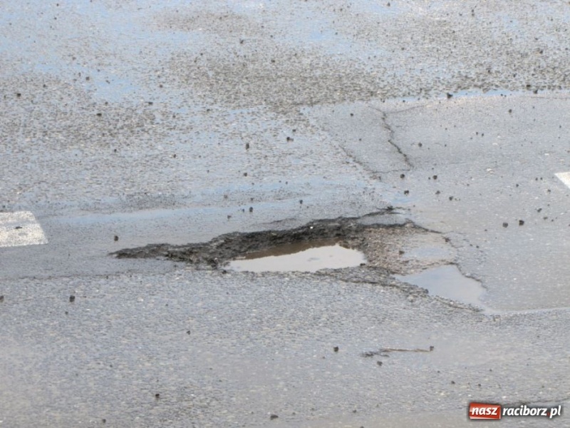 Zdjęcie w galerii na portalu naszraciborz.pl: Armii Krajowej i Rudzka się sypią wiadomości z regionu